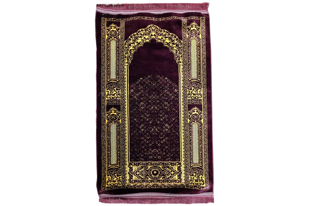 Prayer Rug with Cut Work Design | Premium | Dar-us-Salam