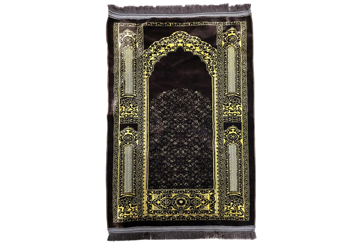 Prayer Rug with Cut Work Design | Premium | Dar-us-Salam