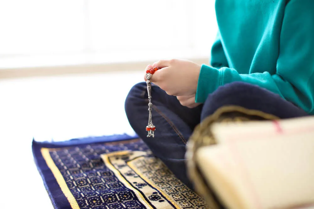 A Comprehensive Guide on How to Become A Better Muslim
